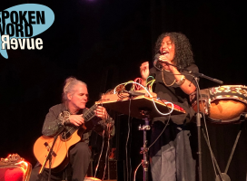 Optreden van Boi Akih tijdens de Spoken Word Revue op Read My World